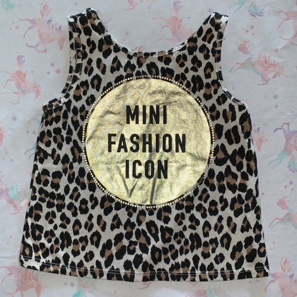 Outfit - Picture 2 of 6